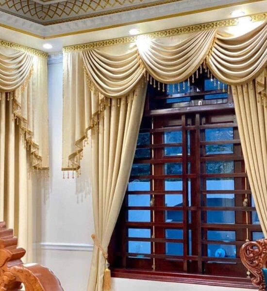 Vải màn nữ hoàng màu vàng sang trọng