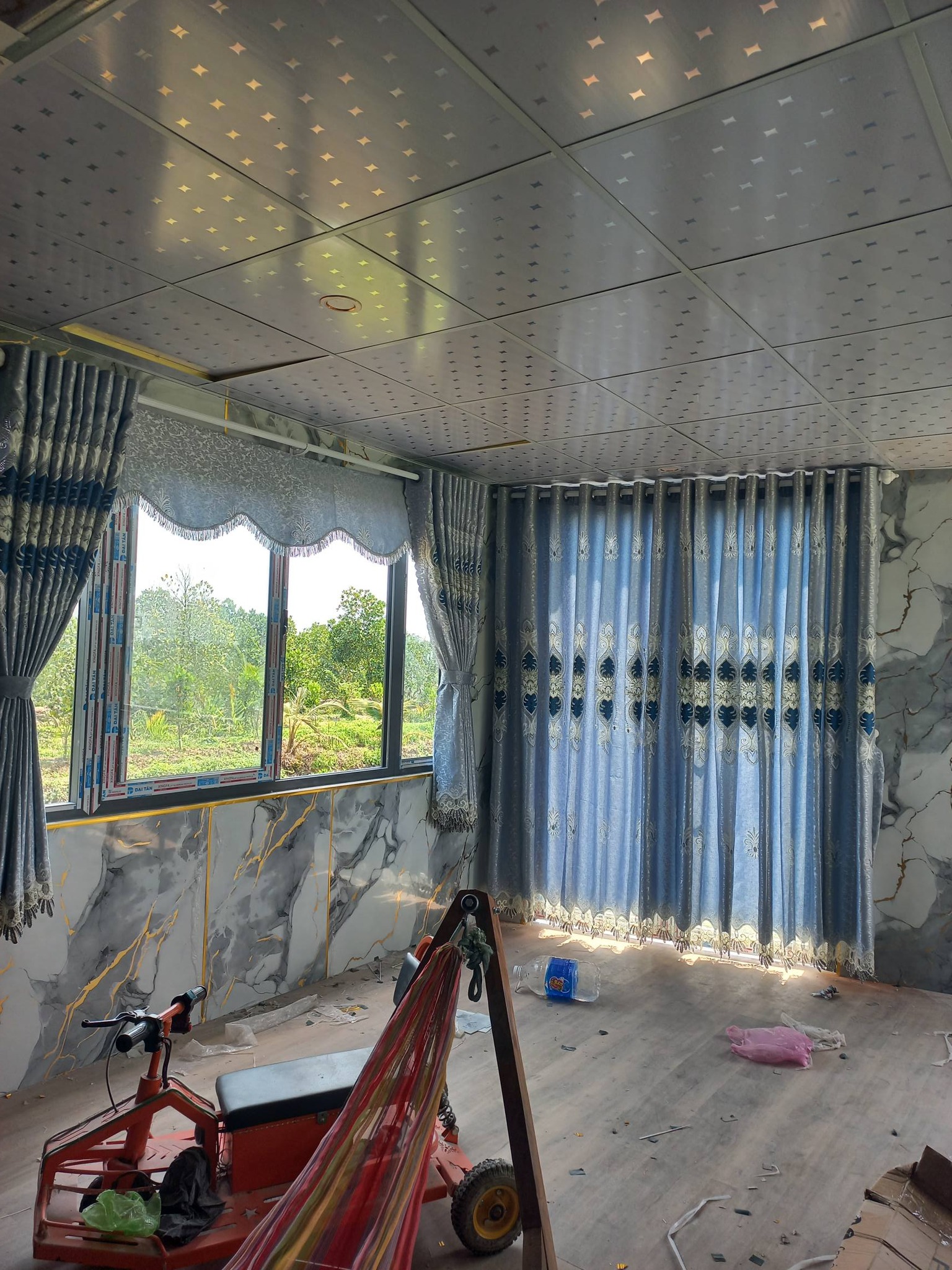 Lắp đặt rèm cửa Tân Hồng