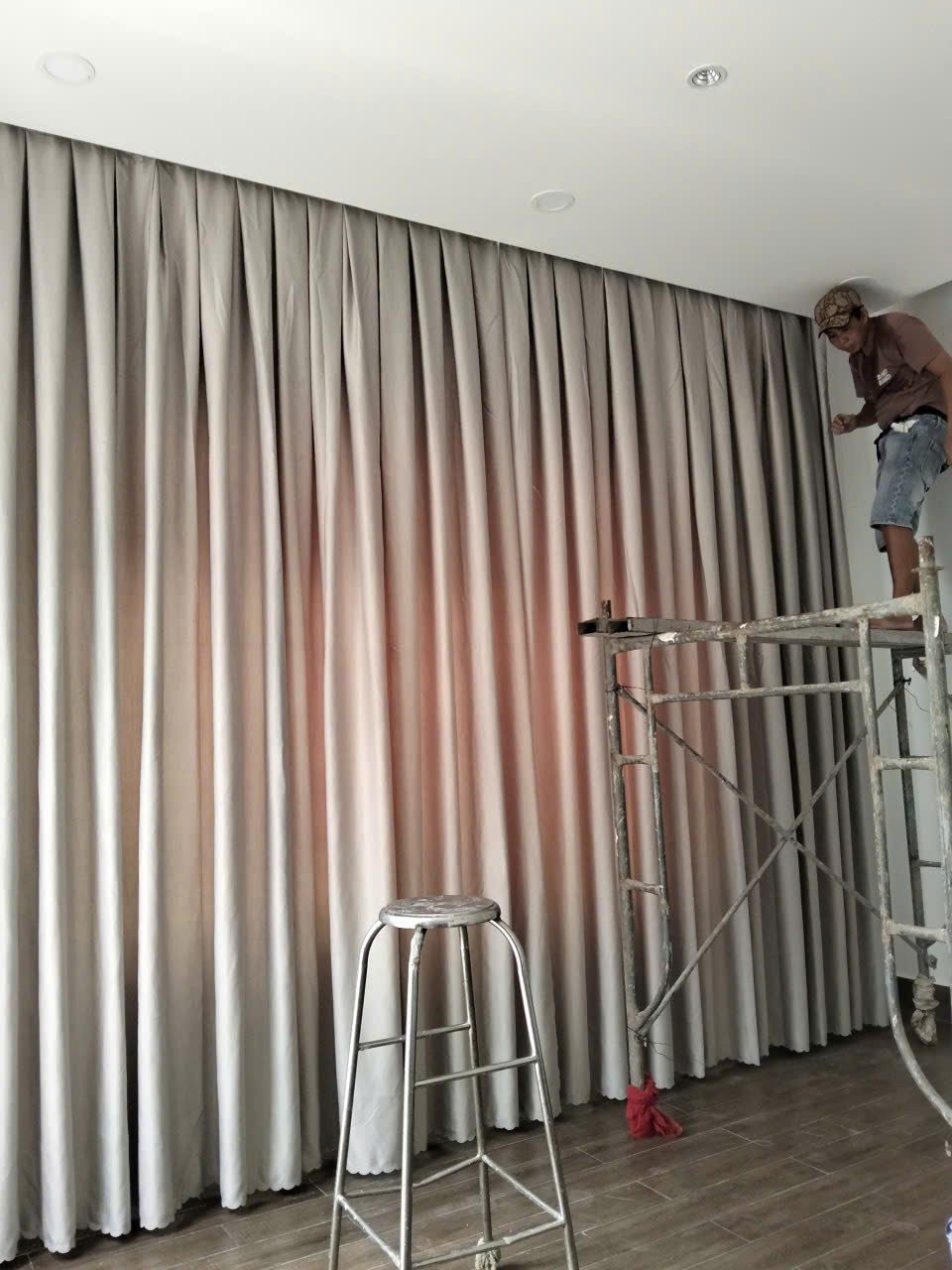 Lắp Đặt Rèm Cửa Thực Tế Cho Khách Hàng Tại Mỹ Luông, Chợ Mới, An Giang