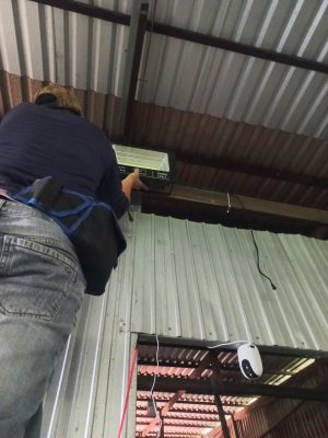 Thanh Hải chuyên cung cấp và lắp đặt đèn năng lượng mặt trời 300W tại Gia Vàm, Đồng Tháp. Khảo sát tận nơi, lắp đặt chuyên nghiệp, tiết kiệm điện, chiếu sáng sân vườn, cổng nhà và khuôn viên. Liên hệ 0979 561 630.